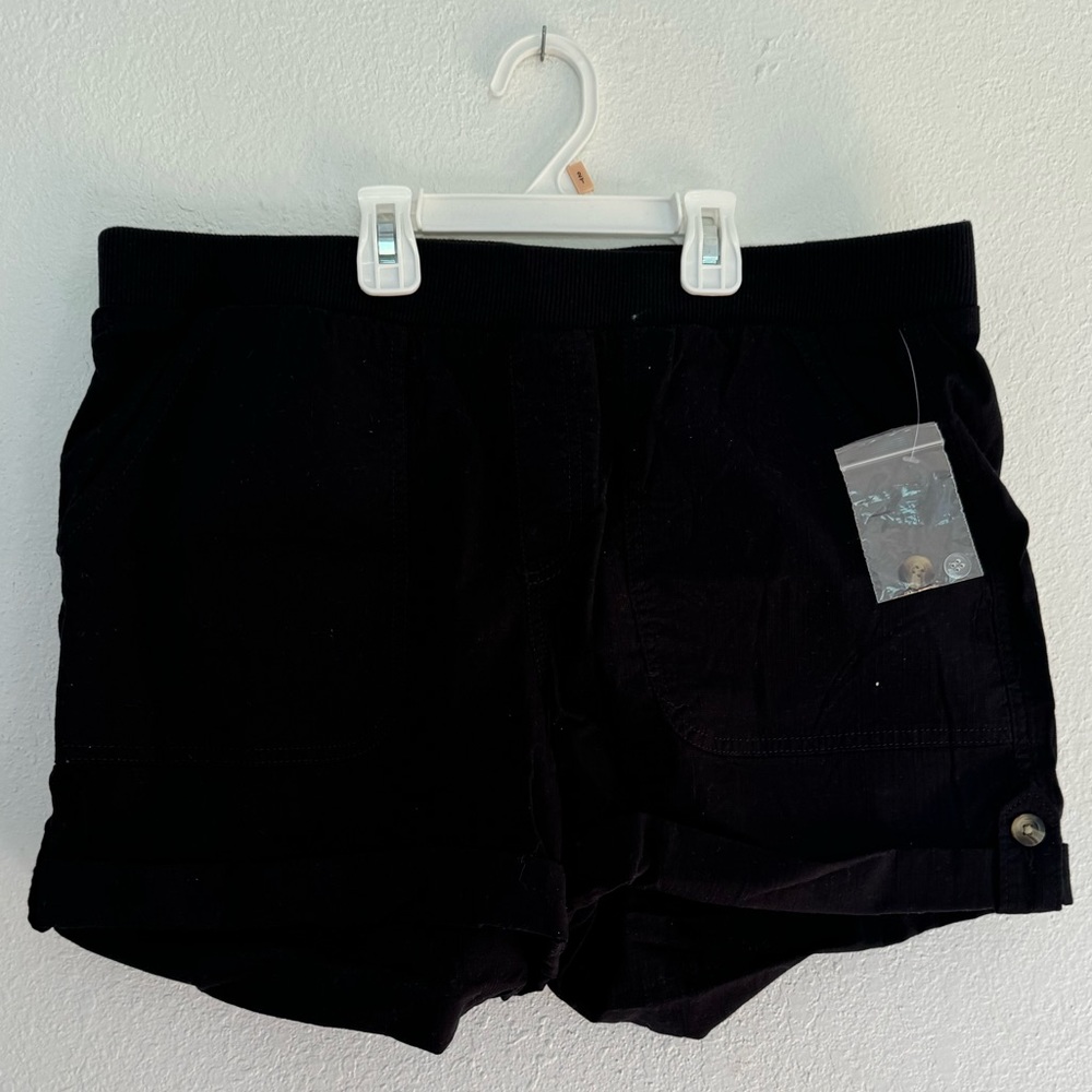 Sonoma Black Womens Shorts size Large NWT